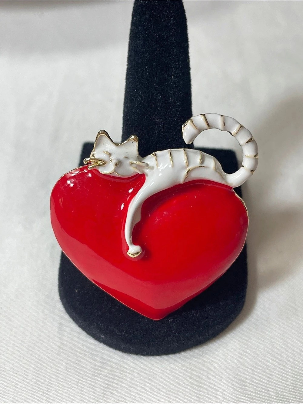 Red & White Cat Heart Brooch 1.5”x1.5” Like New